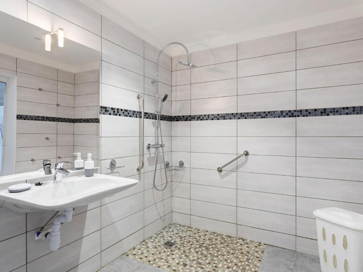 Comfortable Home In Drap With Swimming Pool 15 Km From Nice Bagian luar foto